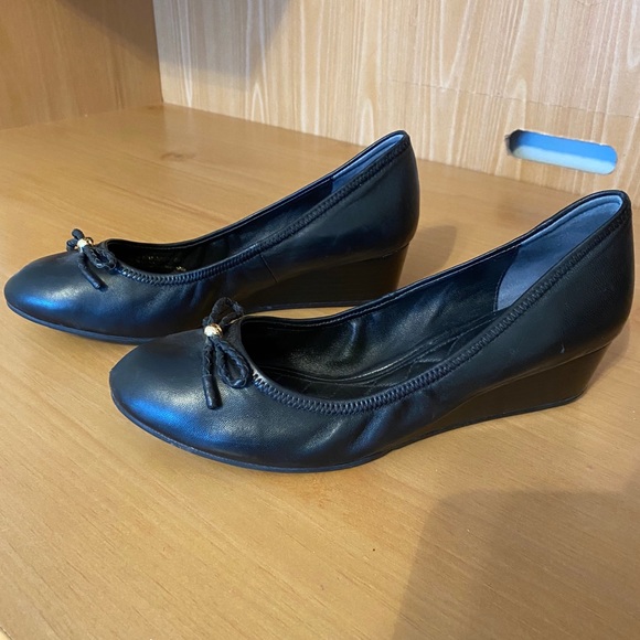 Cole Hann Wedge Shoe - Picture 3 of 4